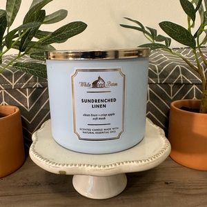 Brand new - Bath & Body Works 3-Wick candle